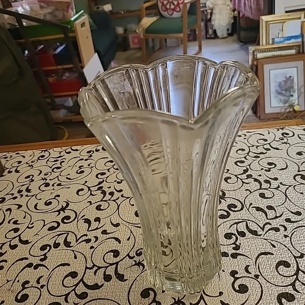 Anchor Hocking Vase